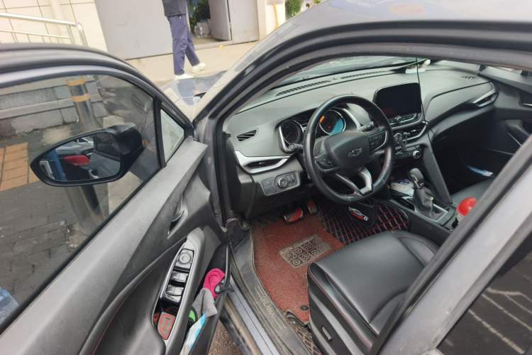 Used Chevrolet Orlando 2018 Redline 530T Automatic Enjoyment Edition (5+2 Model) – China V Standard Driver Seat