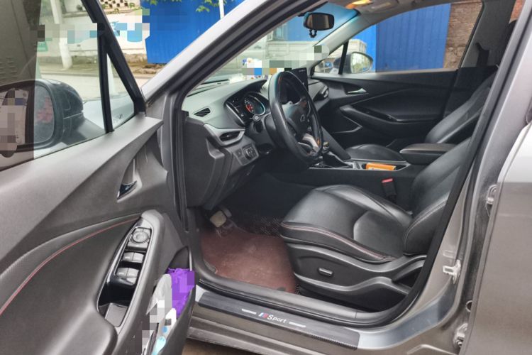 Used Chevrolet Orlando 2018 Redline 530T Automatic Zhaoxiang Edition (5+2 Seating) – China V Standard Driver Seat