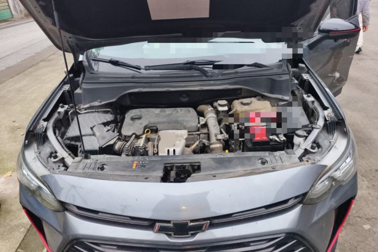 Used Chevrolet Orlando 2018 Redline 530T Automatic Zhaoxiang Edition (5+2 Seating) – China V Standard Engine Bay