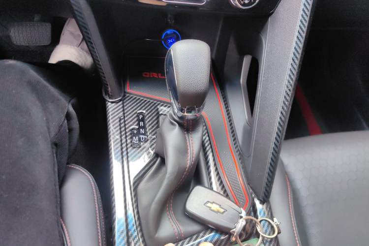 Used Chevrolet Orlando 2018 Redline 530T Automatic Enjoyment Edition (5+2 Model) – China V Standard Gear Lever