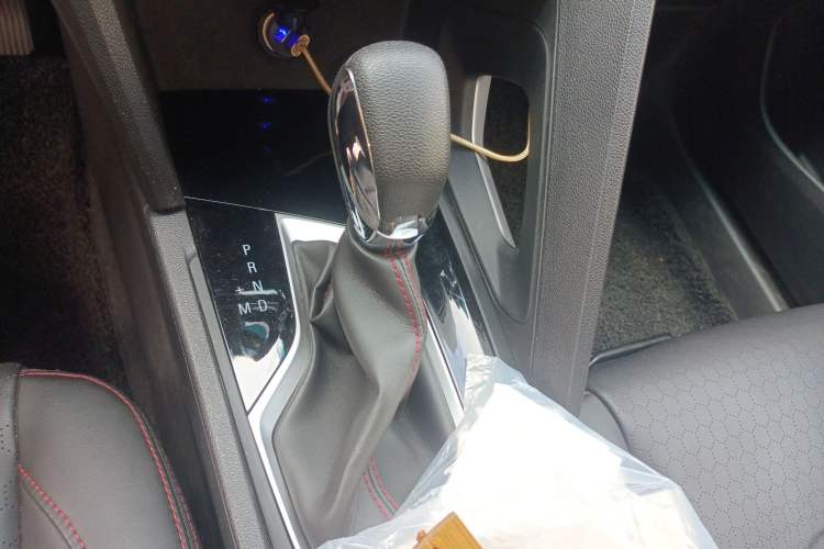 Used Chevrolet Orlando 2018 Redline 530T Automatic Zhaoxiang Edition (5+2 Seating) – China V Standard Gear Lever