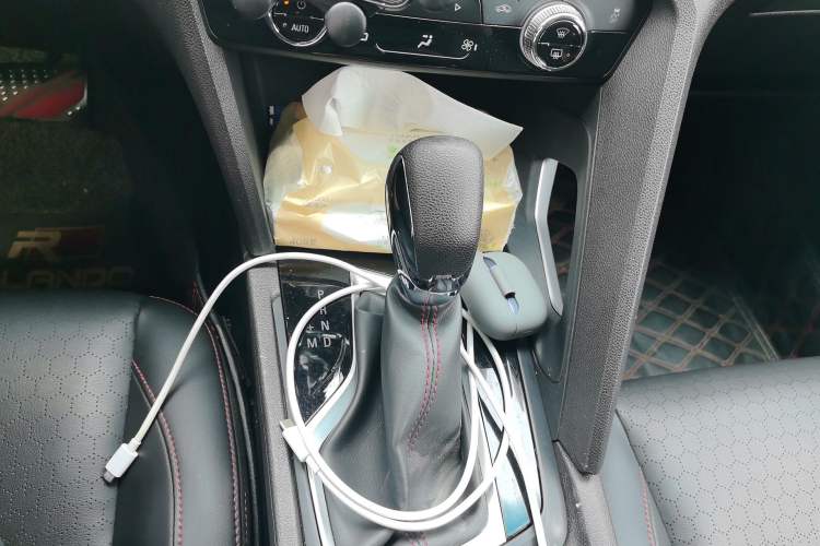 Used Chevrolet Orlando 2018 Redline 530T Automatic Enjoyment Edition (5+2 Model) – China V Standard Gear Lever