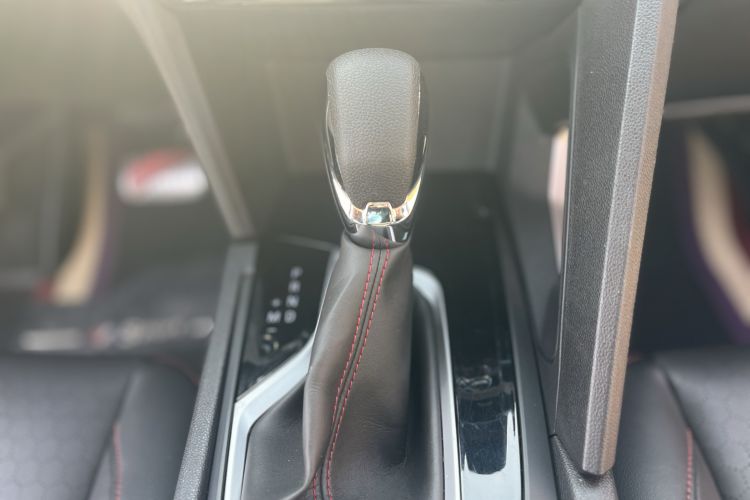Used Chevrolet Orlando 2018 Redline 530T Automatic Enjoyment Edition (5+2 Model) – China V Standard Gear Lever