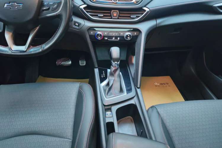 Used Chevrolet Orlando 2018 Redline 530T Automatic Enjoyment Edition (5+2 Model) – China V Standard Gear Lever