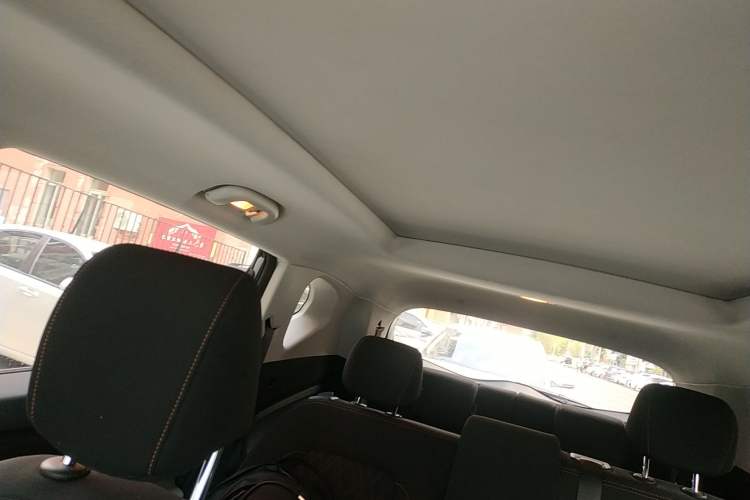 Used Chevrolet Orlando 2018 530T Automatic Luxury Edition (5+2 Model) China V Standard Headliner