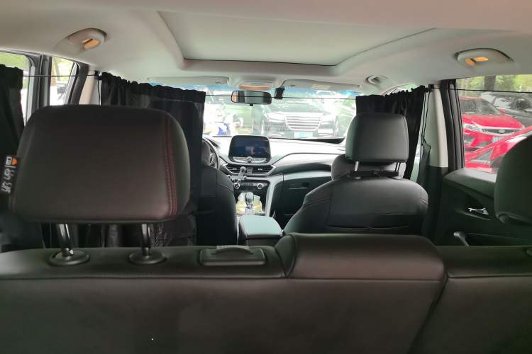Used Chevrolet Orlando 2018 Redline 530T Automatic Enjoyment Edition (5+2 Model) – China V Standard Headliner