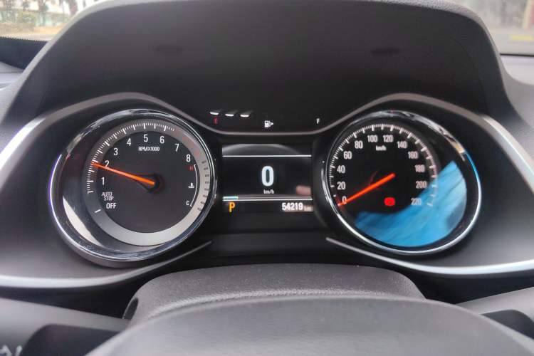 Used Chevrolet Orlando 2018 Redline 530T Automatic Enjoyment Edition (5+2 Model) – China V Standard Instrument Cluster