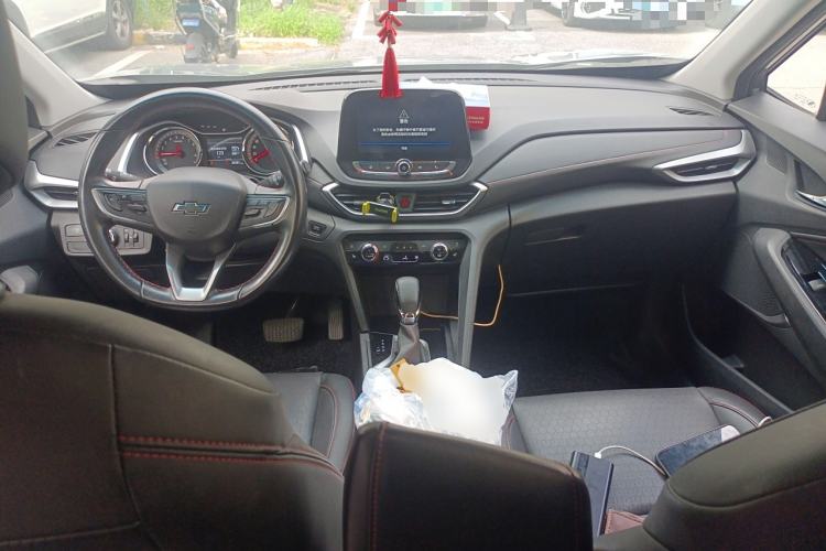 Used Chevrolet Orlando 2018 Redline 530T Automatic Zhaoxiang Edition (5+2 Seating) – China V Standard Interior 2