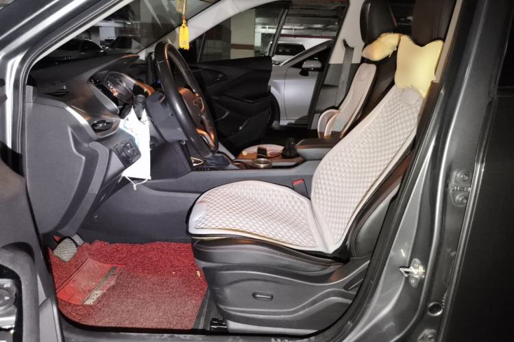 Used Chevrolet Orlando 2018 Redline 530T Automatic Zhaoxiang Edition (5+2 Seating) – China V Standard Left Front Seat