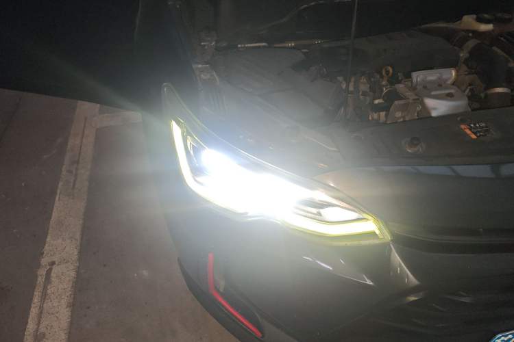 Used Chevrolet Orlando 2018 Redline 530T Automatic Enjoyment Edition (5+2 Model) – China V Standard Right Front Headlight