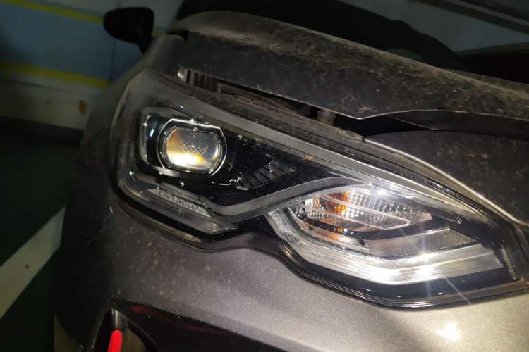 Used Chevrolet Orlando 2018 Redline 530T Automatic Enjoyment Edition (5+2 Model) – China V Standard Right Front Headlight