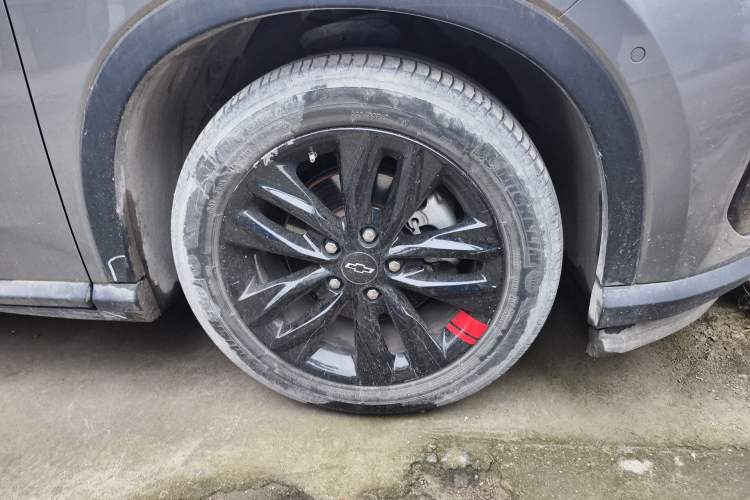 Used Chevrolet Orlando 2018 Redline 530T Automatic Zhaoxiang Edition (5+2 Seating) – China V Standard Right Front Wheel Hub