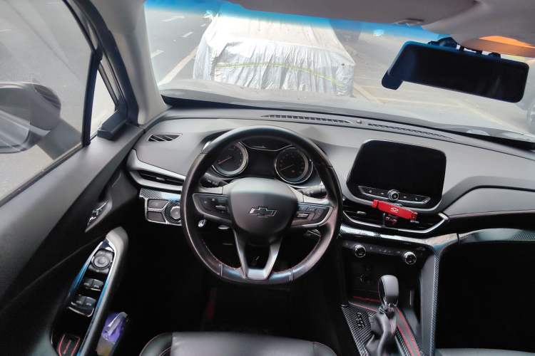 Used Chevrolet Orlando 2018 Redline 530T Automatic Enjoyment Edition (5+2 Model) – China V Standard Steering Wheel
