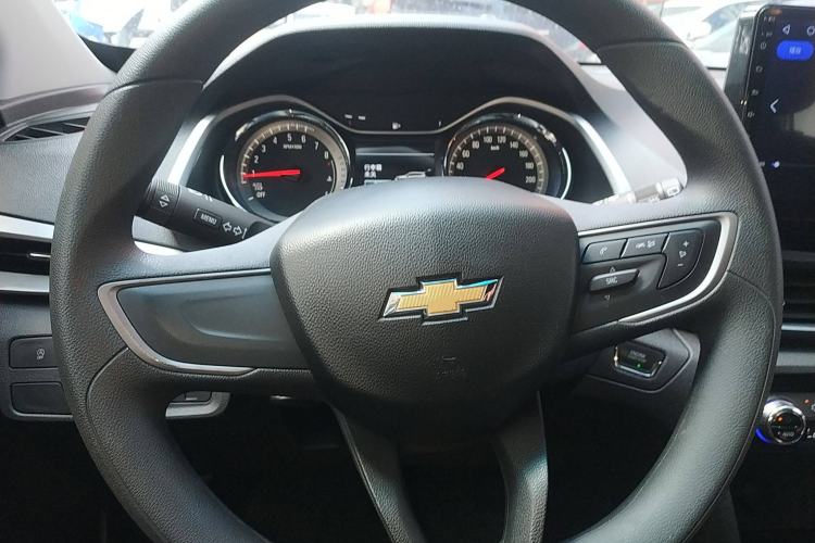 Used Chevrolet Orlando 2018 530T Automatic Luxury Edition (5+2 Model) China V Standard Steering Wheel