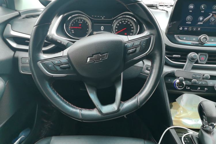 Used Chevrolet Orlando 2018 Redline 530T Automatic Enjoyment Edition (5+2 Model) – China V Standard Steering Wheel
