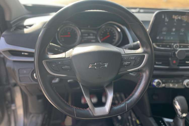 Used Chevrolet Orlando 2018 Redline 530T Automatic Enjoyment Edition (5+2 Model) – China V Standard Steering Wheel