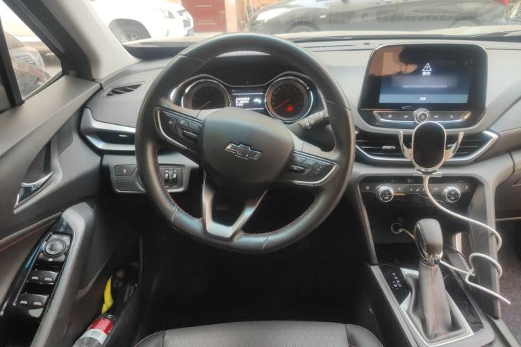 Used Chevrolet Orlando 2018 Redline 530T Automatic Enjoyment Edition (5+2 Model) – China V Standard Steering Wheel