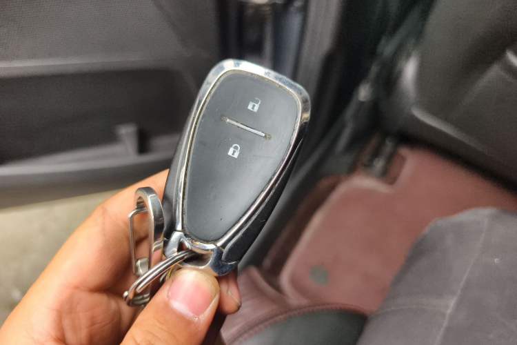 Used Chevrolet Orlando 2018 Redline 530T Automatic Zhaoxiang Edition (5+2 Seating) – China V Standard Vehicle Key