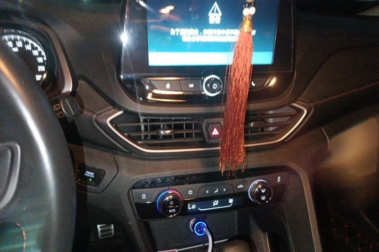 Used Chevrolet Orlando 2018 Redline 530T Automatic Enjoyment Edition (5+2 Model) – China V Standard Audio And AC Panel