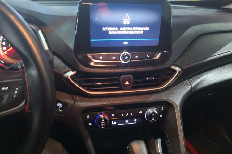 Used Chevrolet Orlando 2018 Redline 530T Automatic Zhaoxiang Edition (5+2 Seating) – China V Standard Audio And AC Panel