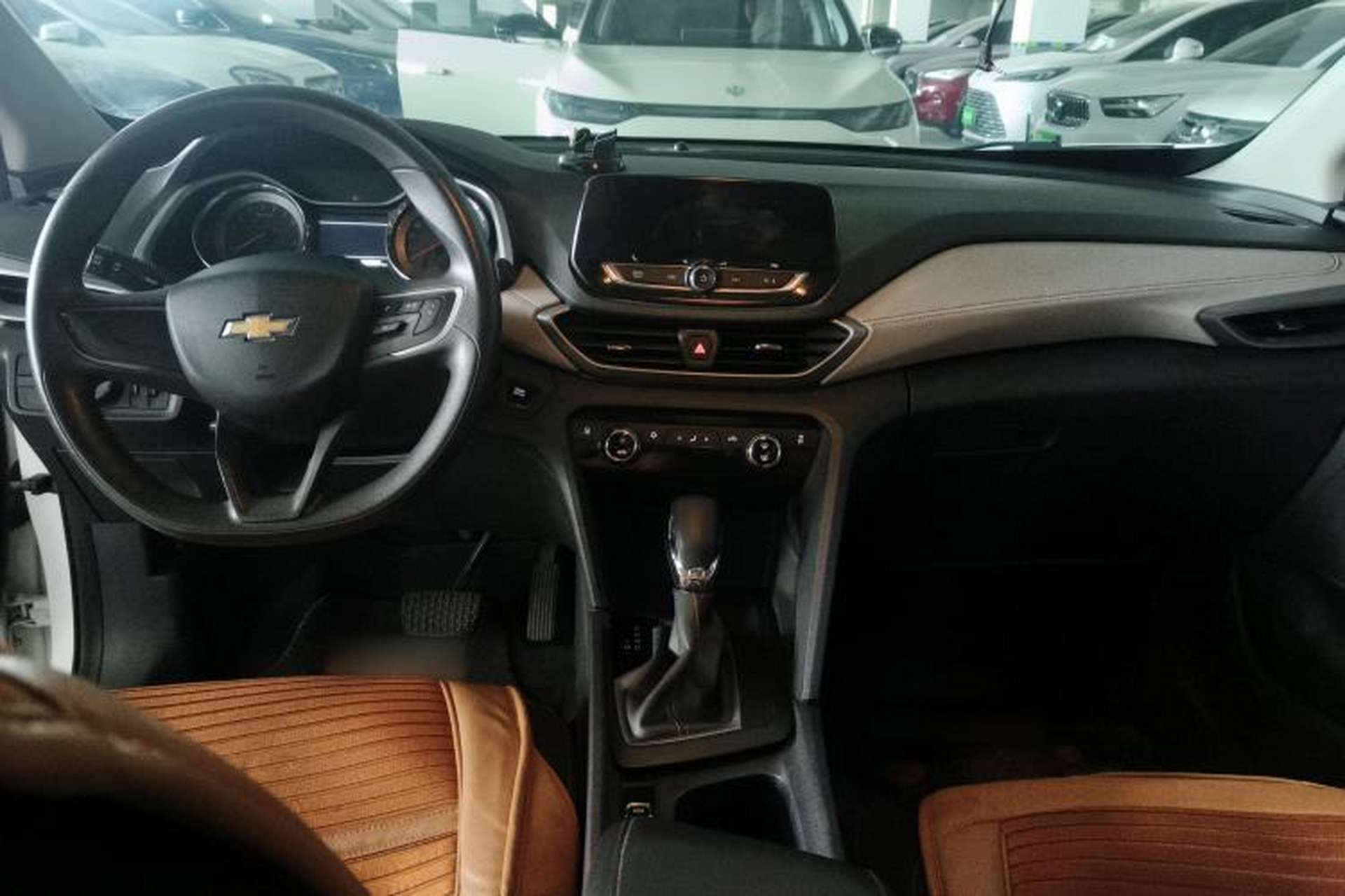 Used Chevrolet Orlando 2018 530T Automatic Luxury Edition (5+2 Model) China V Standard Center Console