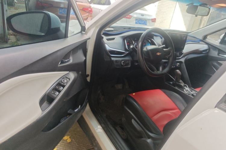 Used Chevrolet Orlando 2018 530T Automatic Luxury Edition (5+2 Model) China V Standard Driver Seat
