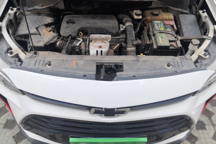 Used Chevrolet Orlando 2018 Redline 530T Automatic Enjoyment Edition (5+2 Model) – China V Standard Engine Bay