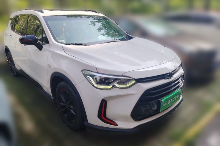 Used Chevrolet Orlando 2018 Redline 530T Automatic Zhaoxiang Edition (5+2 Seating) – China V Standard Front Right 45 Deg