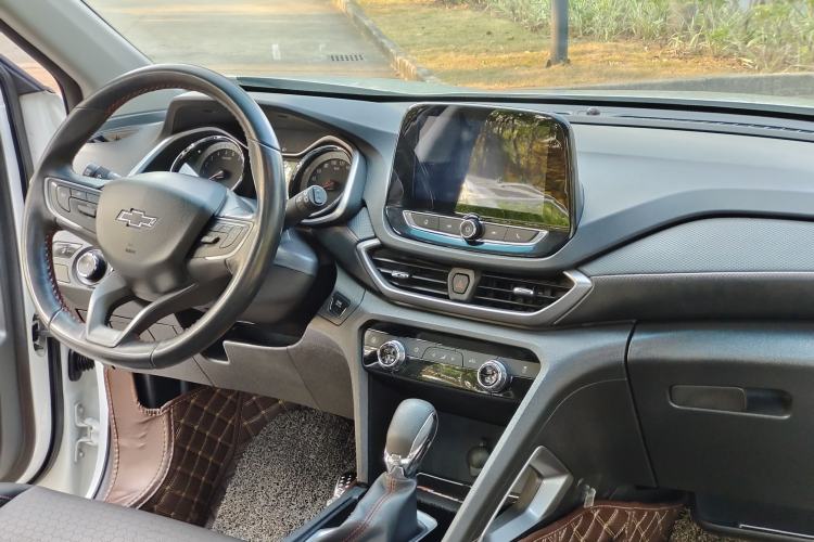 Used Chevrolet Orlando 2018 Redline 530T Automatic Enjoyment Edition (5+2 Model) – China V Standard Gear Lever