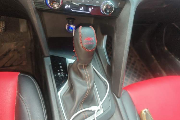 Used Chevrolet Orlando 2018 530T Automatic Luxury Edition (5+2 Model) China V Standard Gear Lever