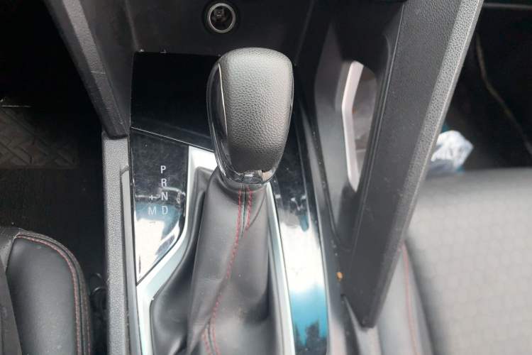 Used Chevrolet Orlando 2018 Redline 530T Automatic Enjoyment Edition (5+2 Model) – China V Standard Gear Lever