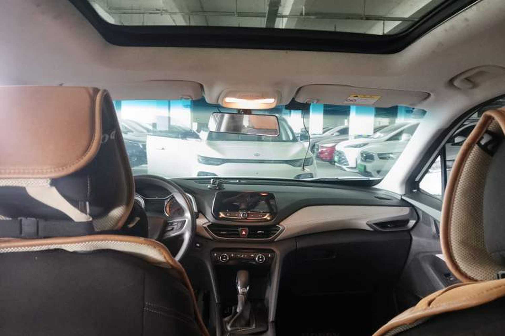 Used Chevrolet Orlando 2018 530T Automatic Luxury Edition (5+2 Model) China V Standard Headliner