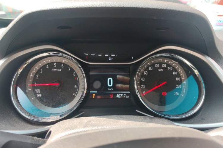 Used Chevrolet Orlando 2018 Redline 530T Automatic Zhaoxiang Edition (5+2 Seating) – China V Standard Instrument Cluster