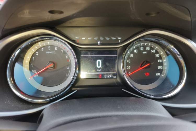 Used Chevrolet Orlando 2018 530T Automatic Luxury Edition (5+2 Model) China V Standard Instrument Cluster