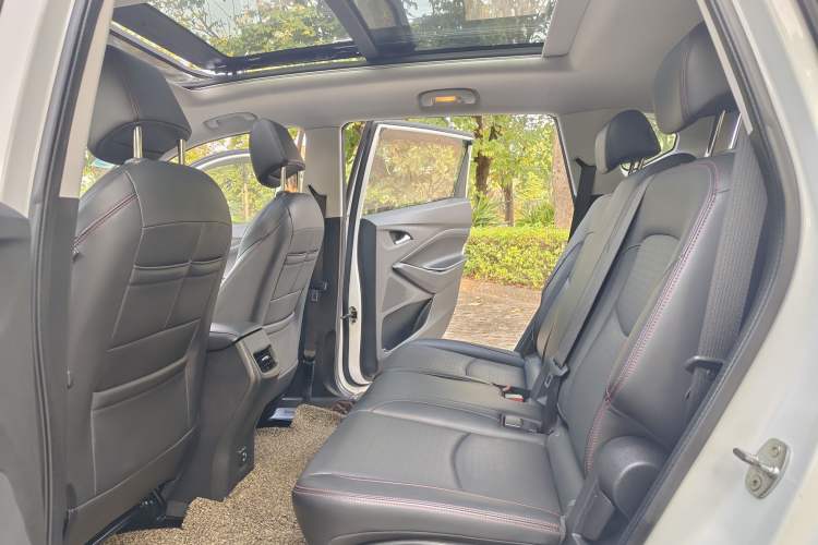 Used Chevrolet Orlando 2018 Redline 530T Automatic Enjoyment Edition (5+2 Model) – China V Standard Interior 14