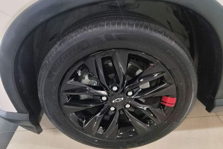 Used Chevrolet Orlando 2018 Redline 530T Automatic Enjoyment Edition (5+2 Model) – China V Standard Left Front Wheel Hub