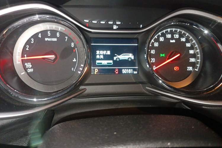 Used Chevrolet Orlando 2018 Redline 530T Automatic Enjoyment Edition (5+2 Model) – China V Standard Odometer Close Up