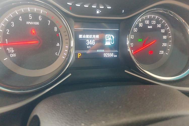 Used Chevrolet Orlando 2018 530T Automatic Luxury Edition (5+2 Model) China V Standard Odometer Close Up