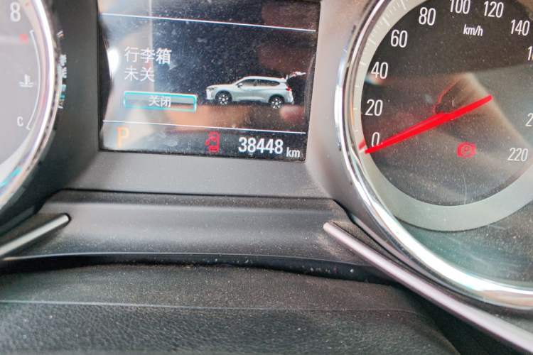 Used Chevrolet Orlando 2018 Redline 530T Automatic Enjoyment Edition (5+2 Model) – China V Standard Odometer Close Up