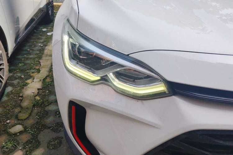 Used Chevrolet Orlando 2018 Redline 530T Automatic Zhaoxiang Edition (5+2 Seating) – China V Standard Right Front Headlight