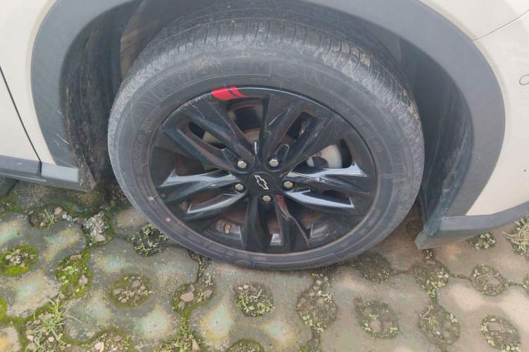 Used Chevrolet Orlando 2018 Redline 530T Automatic Zhaoxiang Edition (5+2 Seating) – China V Standard Right Front Wheel Hub