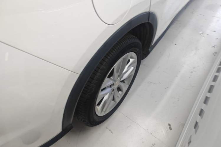 Used Chevrolet Orlando 2018 530T Automatic Luxury Edition (5+2 Model) China V Standard Right Rear Wheel Hub