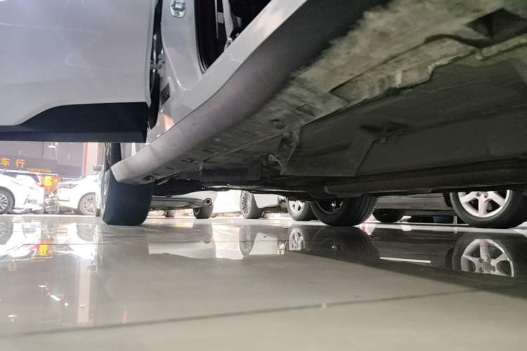 Used Chevrolet Orlando 2018 Redline 530T Automatic Enjoyment Edition (5+2 Model) – China V Standard Right Side Sill