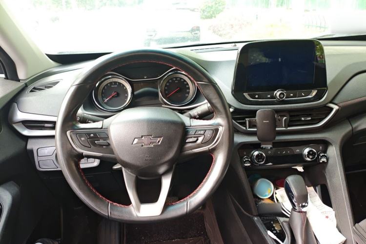 Used Chevrolet Orlando 2018 Redline 530T Automatic Enjoyment Edition (5+2 Model) – China V Standard Steering Wheel