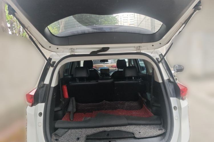 Used Chevrolet Orlando 2018 530T Automatic Luxury Edition (5+2 Model) China V Standard Trunk