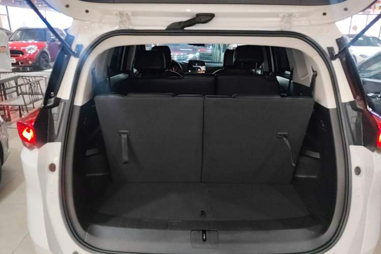 Used Chevrolet Orlando 2018 Redline 530T Automatic Enjoyment Edition (5+2 Model) – China V Standard Trunk
