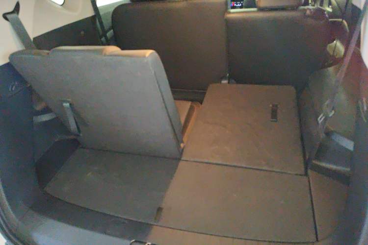 Used Chevrolet Orlando 2018 Redline 530T Automatic Enjoyment Edition (5+2 Model) – China V Standard Trunk