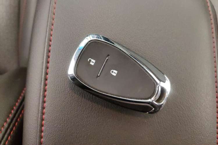 Used Chevrolet Orlando 2018 Redline 530T Automatic Enjoyment Edition (5+2 Model) – China V Standard Vehicle Key