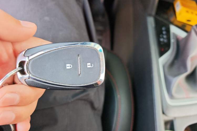 Used Chevrolet Orlando 2018 Redline 530T Automatic Enjoyment Edition (5+2 Model) – China V Standard Vehicle Key
