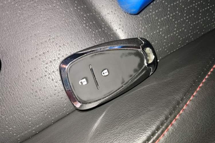 Used Chevrolet Orlando 2018 Redline 530T Automatic Enjoyment Edition (5+2 Model) – China V Standard Vehicle Key